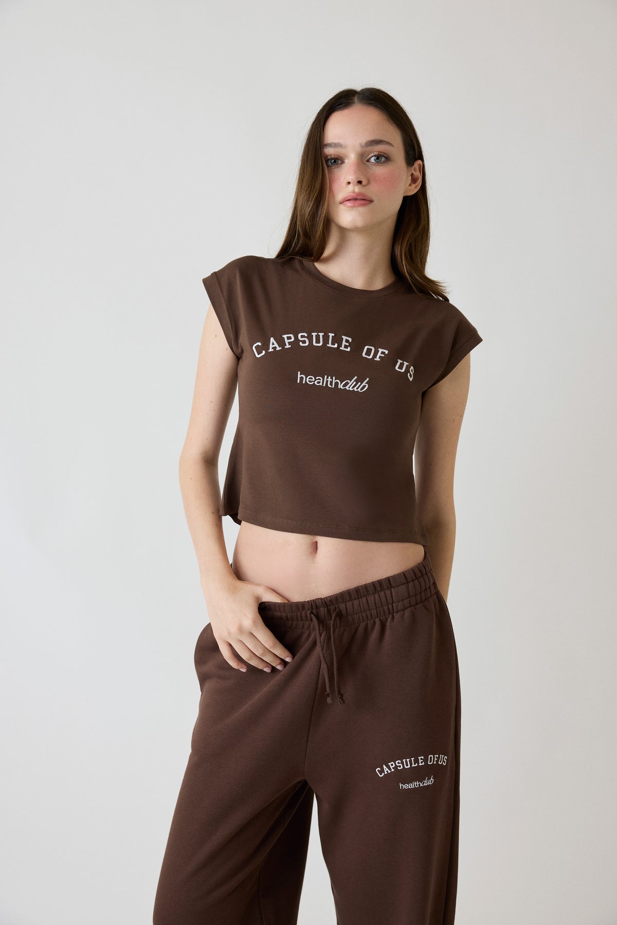 NOA takım kahverengi – Capsule of Us