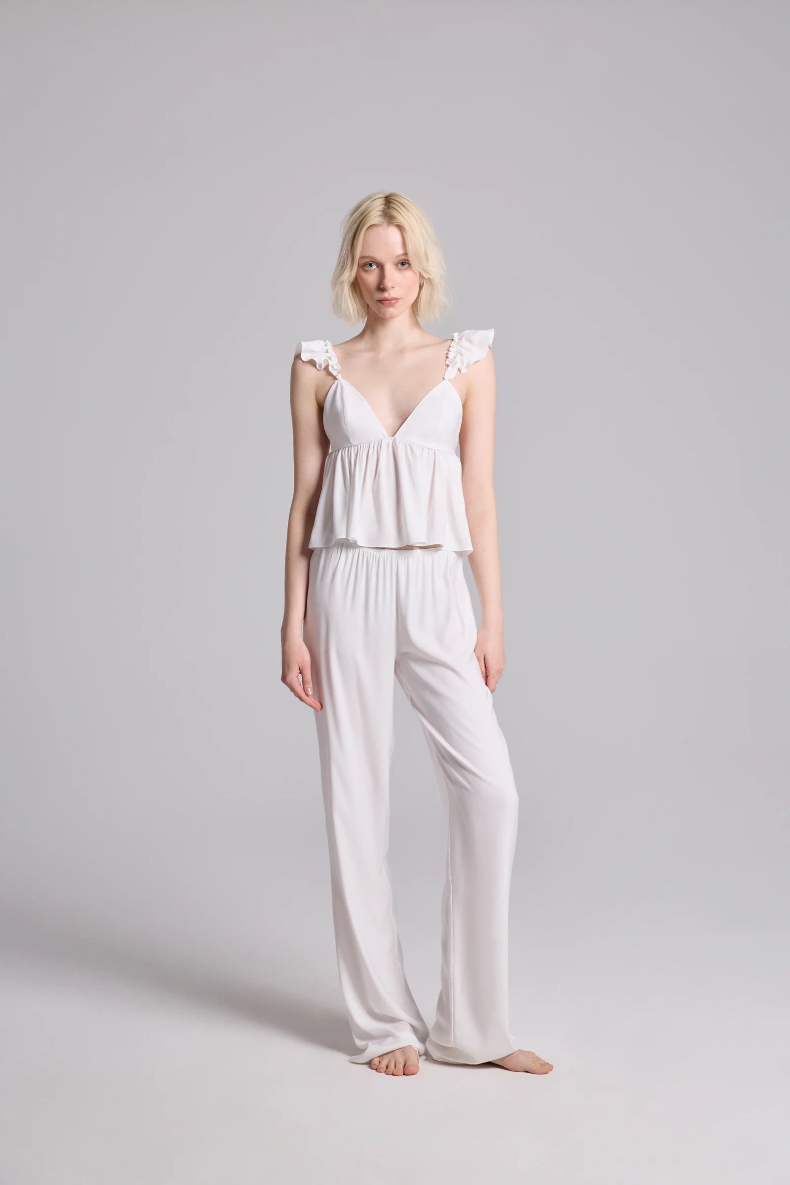 LUNA SATEN TAKIM - EKRU (LUNA SATEN TOP, LUNA SATEN PANTOLON, LUNA SATEN ŞORT)