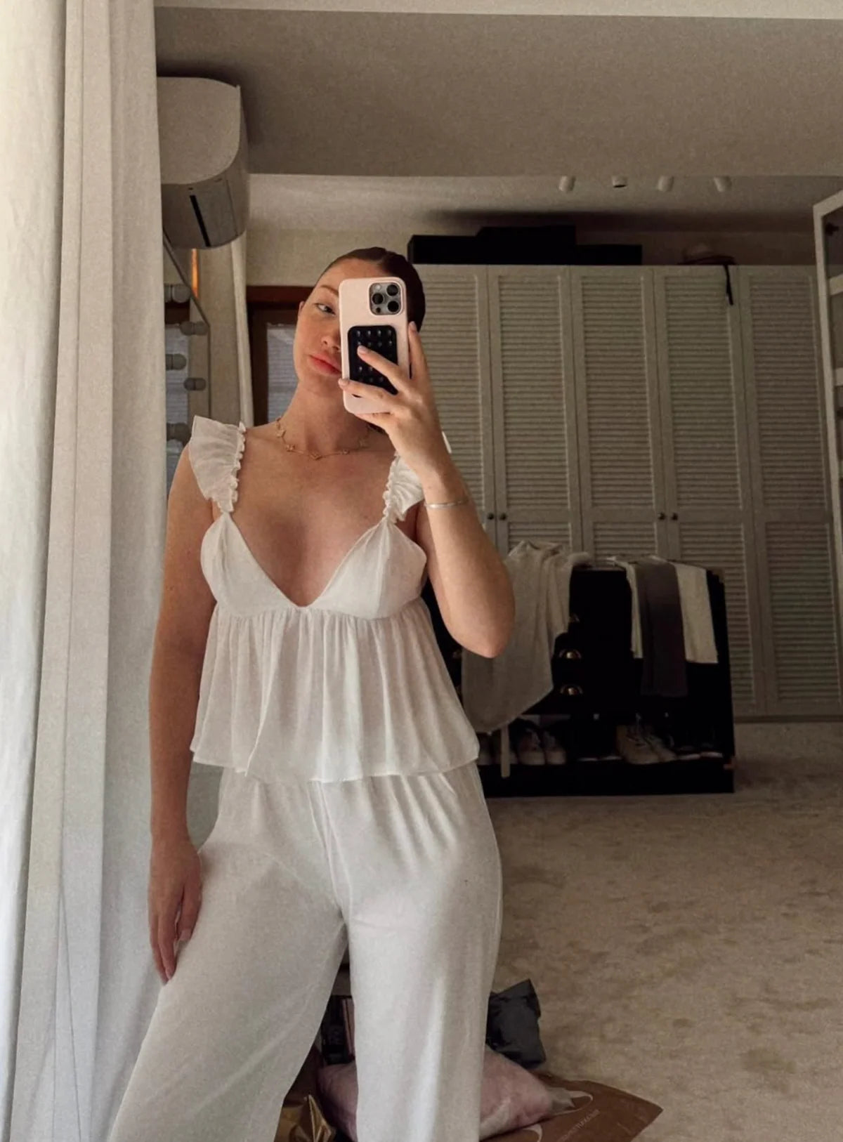 LUNA SATEN TAKIM - EKRU (LUNA SATEN TOP, LUNA SATEN PANTOLON, LUNA SATEN ŞORT)